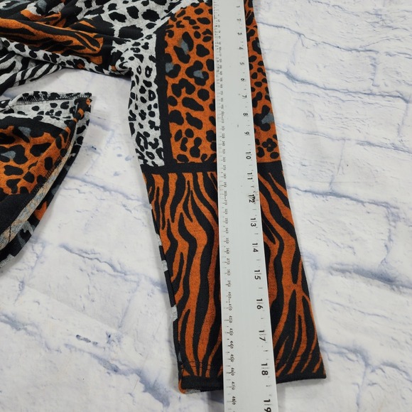 Thomas & Olivia WOMENS SIZE L Cowl Neck Knit Top Black White Patchwork Print - Picture 6 of 10